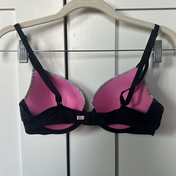 Victoria’s Secret PINK Bra - Picture 2 of 3